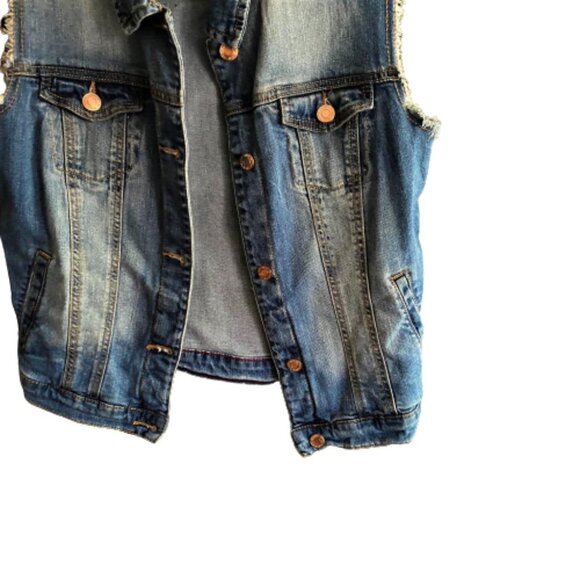 🌼host pick🌼 MNG distressed  frayed denim vest - Picture 9 of 13